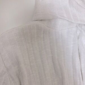 Garage White turtleneck full sleeve sweater